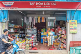 VinShop “phủ đỏ” mọi ngõ ngách, đưa tạp hóa lên đời công nghệ