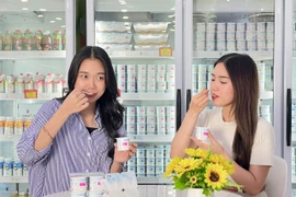 Thưởng thức vị ngon thật sự thiên nhiên của Sữa Chua Ít Béo mới từ Tập đoàn TH