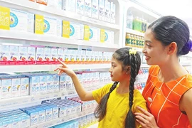 Ra mắt Nước uống sữa trái cây công thức TOPKID hỗ trợ phát triển não bộ và chiều cao