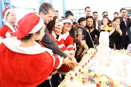 Dồn dập ưu đãi mừng sinh nhật FLC Hạ Long, quần thể 5 sao có tầm nhìn đẹp nhất Quảng Ninh 