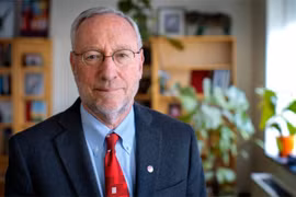 Hiệu trưởng Cornell danh tiếng lần đầu chia sẻ cùng sinh viên Việt Nam