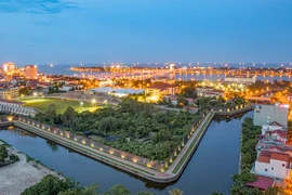 Quảng Bình nâng cấp hạ tầng, thu hút dòng giao thương