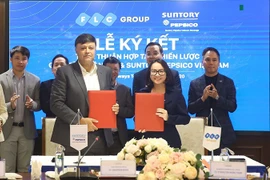 Tập đoàn FLC và Suntory PepsiCo Vietnam ký kết hợp tác chiến lược