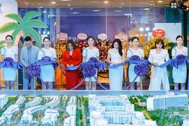 Sôi động sự kiện khai trương sa bàn The 5Way Phú Quốc – Life Concepts tại Hà Nội