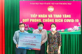 VietinBank hỗ trợ tỉnh Đồng Tháp 5 tỷ đồng phòng, chống dịch COVID-19