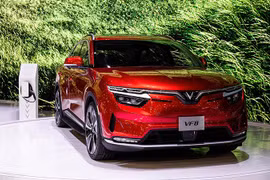 Doanh nghiệp Mỹ đặt mua 100 xe điện VinFast tại CES 2022