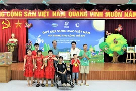 Thêm một mùa Trung thu ấm áp trong hành trình 15 năm của Quỹ sữa Vươn cao Việt Nam