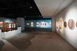 VCCA mở cửa triển lãm ‘Sợi kết nối’