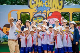 Những người thầy đam mê mang kiến thức tài chính đến với trẻ em Việt