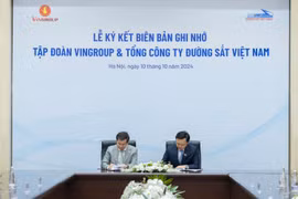 Tập đoàn Vingroup ký kết hợp tác thúc đẩy chuyển đổi xanh với Tổng Công ty Đường sắt Việt Nam