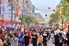 'Tiến quân' về Grand World, shop thời trang bất ngờ khi doanh thu liên tục lập đỉnh