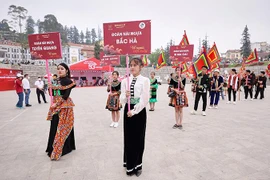 Những chiến mã Tây Bắc tung vó giữa ngợp ngời hoa hồng tại mùa giải ‘Vó ngựa trên mây’