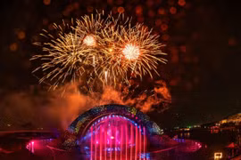 Sức nóng kinh tế đêm: Bài học từ những điểm đến sôi động nhất thế giới