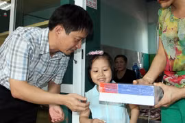 Trung thu ấm tình người tại Bệnh viện Nhi Trung ương