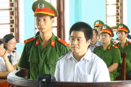 Trùm ma túy Tàng Keangnam cùng đồng bọn chuẩn bị tái hầu tòa