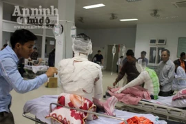 Audio 18-4-2016: Bỏng nặng, 2 công nhân vụ nổ nồi hơi phải chuyển ra Hà Nội điều trị