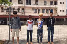 Bắt giữ 4 "gã choai" ném đá trên đường cao tốc Hà Nội – Hải Phòng