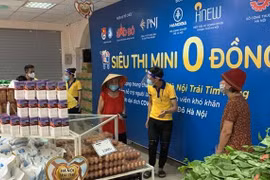 ‘Siêu thị mini 0 đồng’ và chuyện của chị Lý