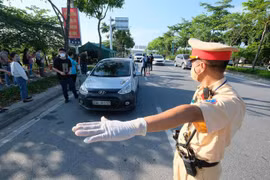 Ngày 14-10: Vẫn triển khai 22 chốt kiểm soát phương tiện ra vào Hà Nội