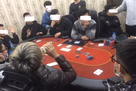 Hà Nội: Gã trai biến nhà riêng thành ổ bạc Poker 