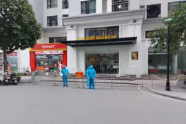 Tổ chức kiểm soát chặt chẽ 24/24h người ra vào các tòa chung cư cao tầng