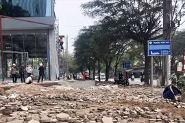 Hà Nội: Phạt 8 triệu đồng doanh nghiệp tự ý cạy phá vỉa hè trong khu Pháp Vân – Tứ Hiệp