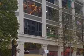 Hà Nội: Rời quán cà phê, nam thanh niên…nhảy từ tầng cao xuống đất