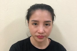 Truy tìm tung tích 1 nữ giáo viên trong đường dây buôn bán trên 10.000 bao thuốc lá nhập ngoại