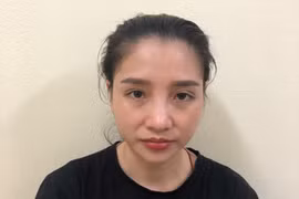 Truy tìm tung tích 1 nữ giáo viên trong đường dây buôn bán trên 10.000 bao thuốc lá nhập ngoại