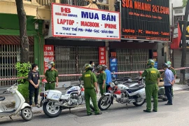 Giấu 3 gói ‘cỏ’ trong túi quần, bỏ chạy thục mạng khi gặp tổ tuần tra chống dịch