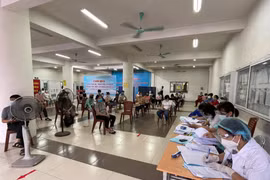 Người dân phấn khởi trước chủ trương “tăng tốc xét nghiệm diện rộng, tiêm chủng vắc xin phòng chống Covid-19”