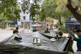 Quản lý chặt chung cư Viễn Đông Star, tái ‘kích hoạt’ khu cách ly Pháp Vân – Tứ Hiệp