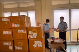 Lái xe grab liên quan đến lô thuốc lá điện tử trị giá 1,5 tỷ đồng?