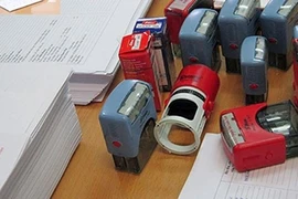 Truy tố 8 bị can trong đường dây ‘buôn’ giấy khám sức khỏe giả