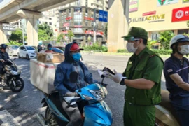 6 Tổ kiểm tra cơ động ‘soát’ trên 10.000 lượt phương tiện