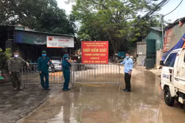 Ngăn nguy cơ lây lan dịch Covid tại khu bãi giữa sông Hồng