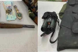 Thu súng, áp giáp chống đạn và ống nhòm của kẻ trốn truy nã đặc biệt nguy hiểm