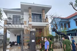 Cả gan khiêu khích ‘đầu gấu’, hai anh ruột bị đâm chém trọng thương