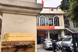 Khẩn trương điều tra, làm rõ vụ việc gây mất trật tự ở Cục Thi hành án dân sự Hà Nội