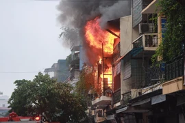 Đốt nhà bạn gái vì mâu thuẫn tình cảm