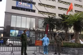 Nữ nhân viên quán bar nghi mắc Covid-19: Kiểm soát chặt nhân khẩu ra vào chung cư Viễn Đông Star