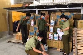 Công an Hà Nội khởi tố hình sự 5 vụ - 8 đối tượng gian lận thương mại