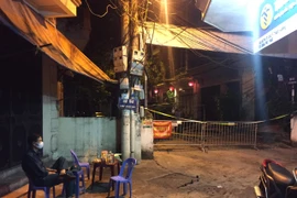 Hà Nội: Phong tỏa toàn bộ ngõ 651 Minh Khai do có thông tin về 20 ca nhiễm SARS-CoV-2