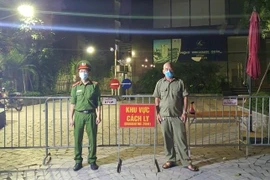 Hà Nội: Thu hẹp phạm vi phong tỏa tòa nhà Viễn Đông Star, nơi cư trú của nữ nhân viên quán karaoke nhiễm Covid-19