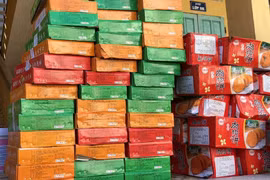 Hà Nội: Thu giữ trên 1 vạn chiếc bánh trung thu không rõ nguồn gốc