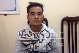 Nam thanh niên giả vờ đau bụng để lừa cô gái vào nhà nghỉ ép quan hệ