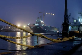 Nga hoàn thành dỡ bỏ trang thiết bị trên các tàu sân bay trực thăng Mistral