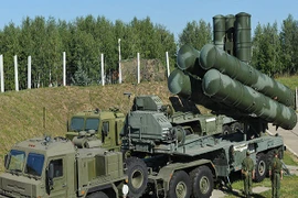 Sau Su-35, Nga và Trung Quốc tiếp tục đàm phán cung cấp tên lửa S-400