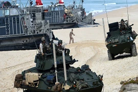 Hải quân đánh bộ Mỹ trao thầu chế tạo xe tấn công lội nước mới