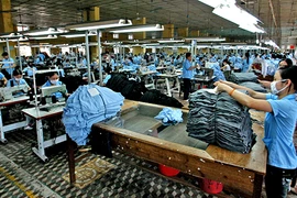 Kiến nghị bỏ quy định làm khó ngành dệt may